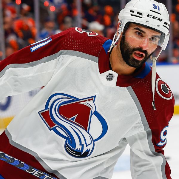 Avs' Kadri exits Game 3 with injury in first period
