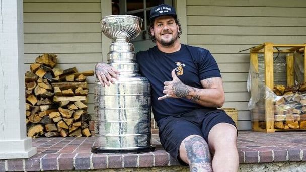 2022 Stanley Cup playoffs: How one NFL-er played host for the 'coolest trophy' in sports