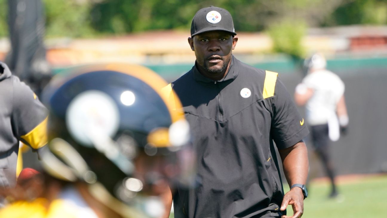 Brian Flores Lands Role on Steelers Coaching Staff Amid NFL