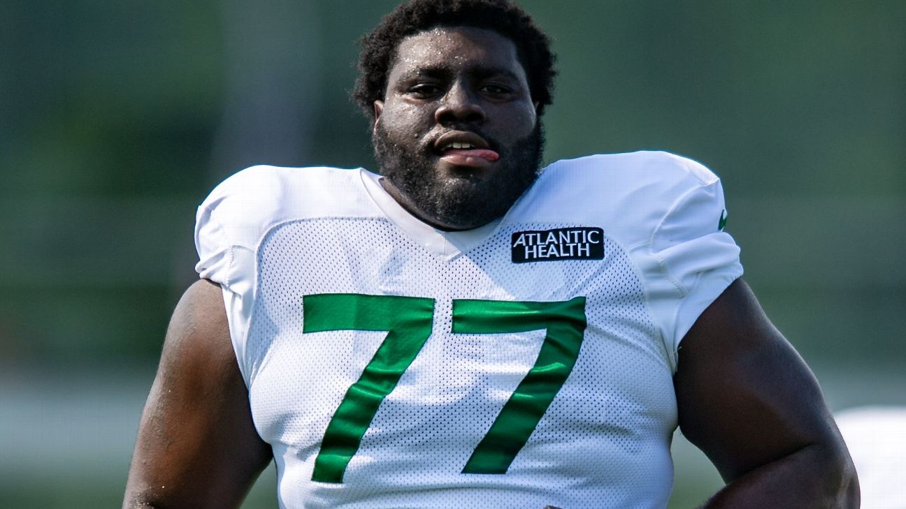 New York Jets offensive tackle Mekhi Becton wary of critics, set