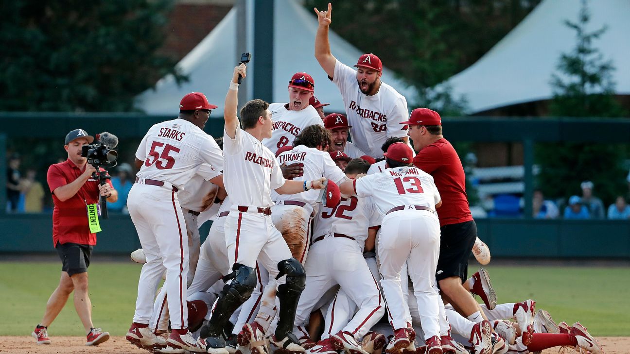 How Arkansas baseball turned an abrupt end to 2021 into a trip to the Mens College World Series this season