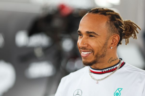 F1's Hamilton joins new Broncos ownership group