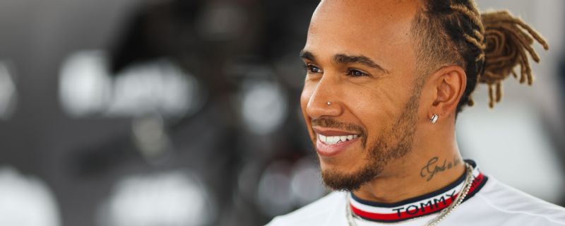 Lewis Hamilton berada di posisi tertinggi dengan posisi keempat di kualifikasi Kanada