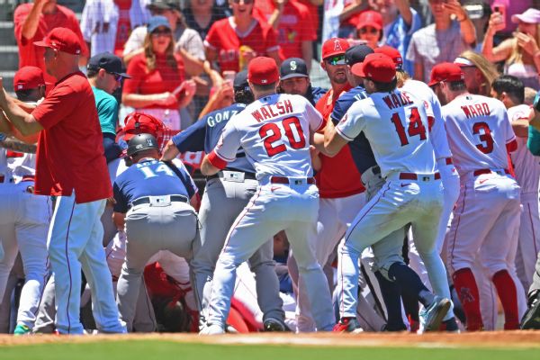 12 banned for M's-Angels brawl; Nevin 10 games