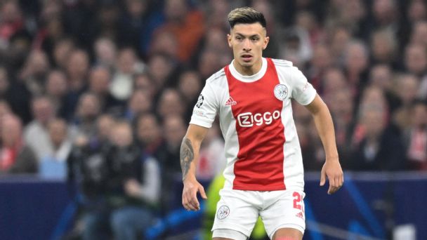 Sources: Arsenal in €40m bid for Ajax s Martinez
