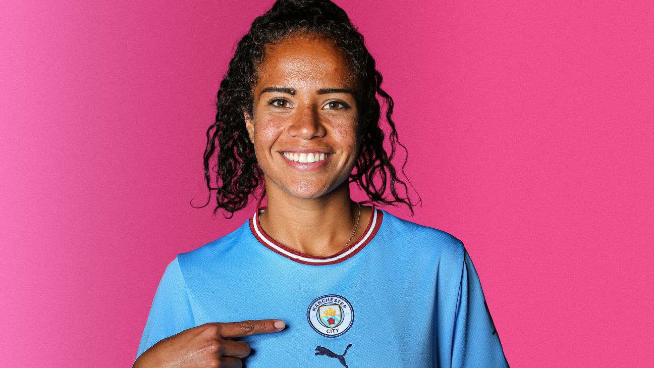 Man City sign Matildas star Fowler on 4-year deal