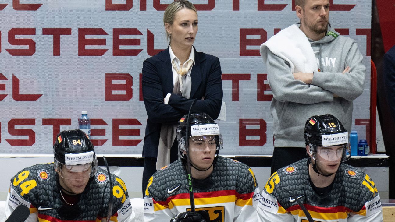 L.A. Kings trainer becomes 1st female staffer on bench in NHL