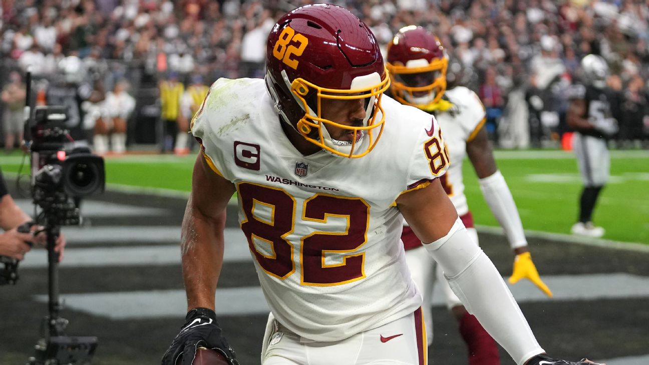 Washington Commanders tight end Logan Thomas (82) runs a route against the Detroit  Lions during an NFL football game, Sunday, Sept. 18, 2022, in Detroit. (AP  Photo/Rick Osentoski Stock Photo - Alamy