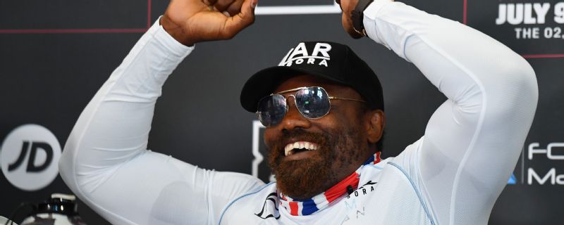 Win or lose, Derek Chisora is enjoying boxing and laughing at retirement