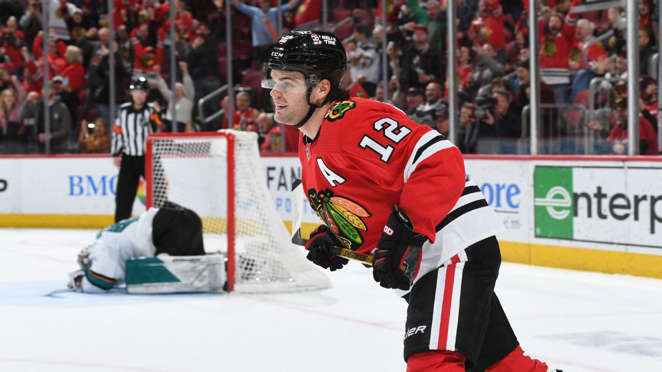 Alex DeBrincat trade: Blackhawks send LW to Senators for draft picks -  DraftKings Network