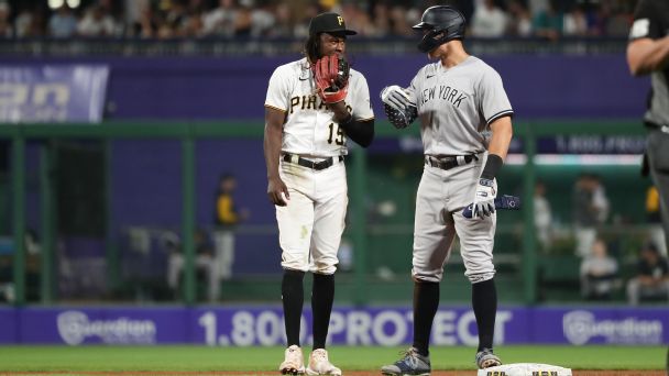 Aaron Judge Finally Stands Next to Someone His Own Height