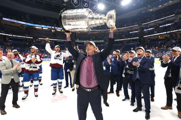 Avs elevate Sakic to president, MacFarland to GM