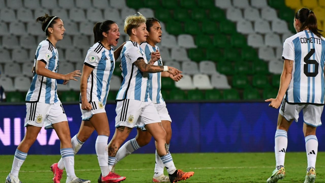 Copa América Femenina 2022: Uruguay goleó a Perú y consiguió su primera  victoria