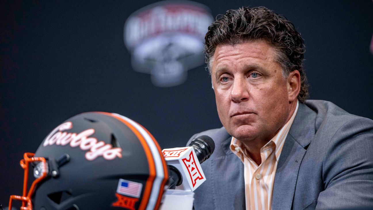 Mike Gundy meets with OK State players, commits to changes