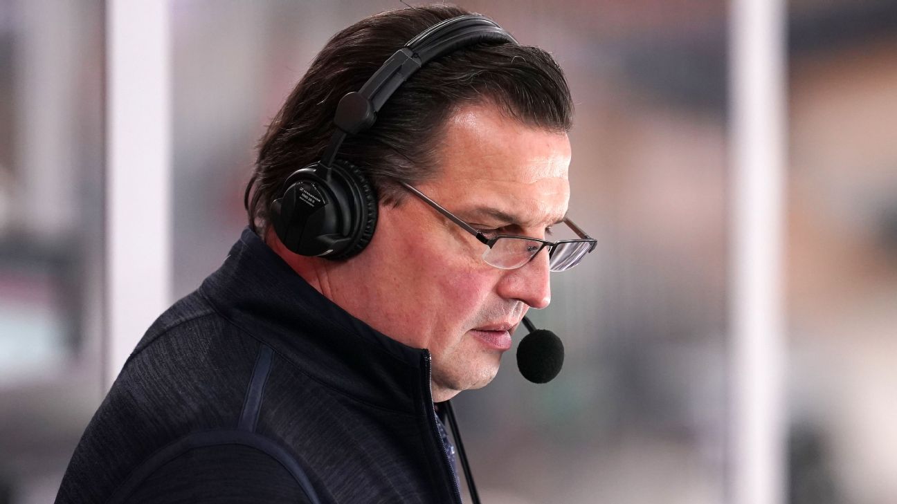 Eddie Olczyk leaving Chicago Blackhawks broadcast booth, expected to