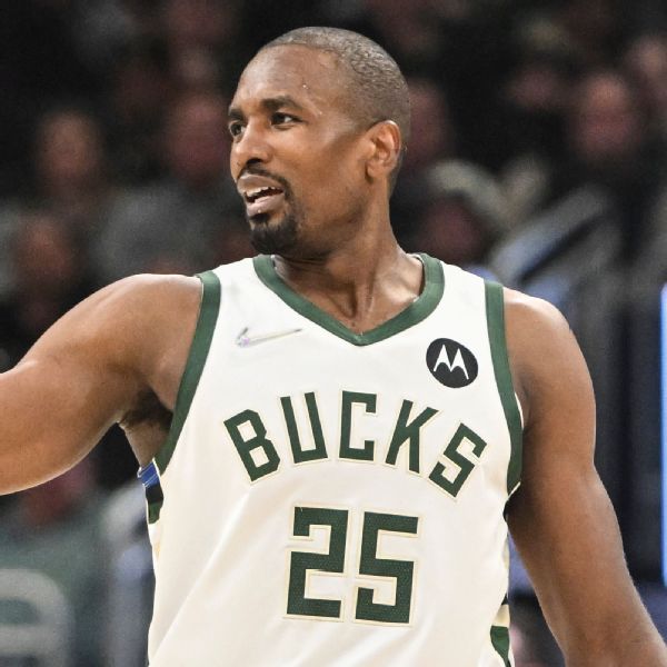Ibaka returning to Bucks after agreeing to deal