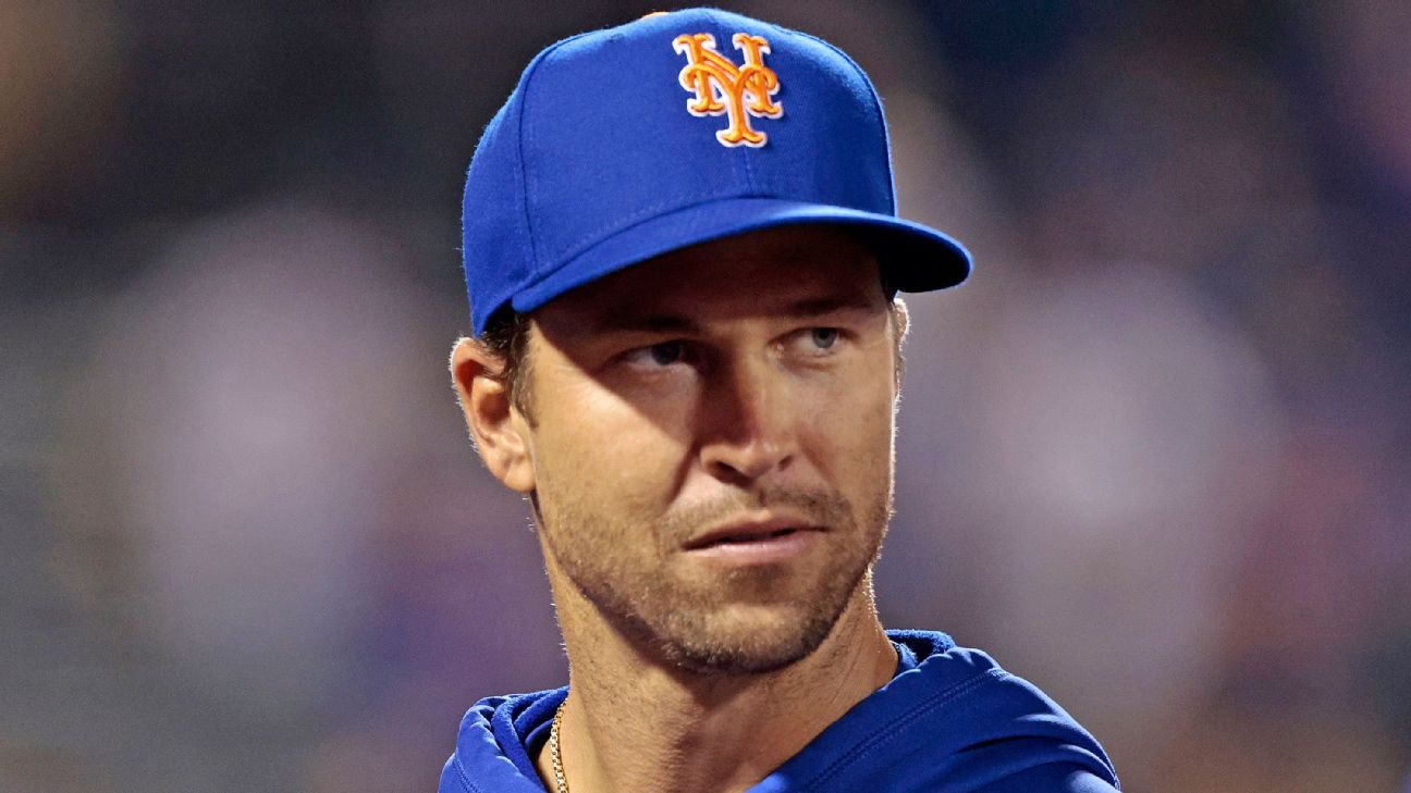 Jacob deGrom leaves Mets, signs with Rangers in free agency for five years,  $185 million 
