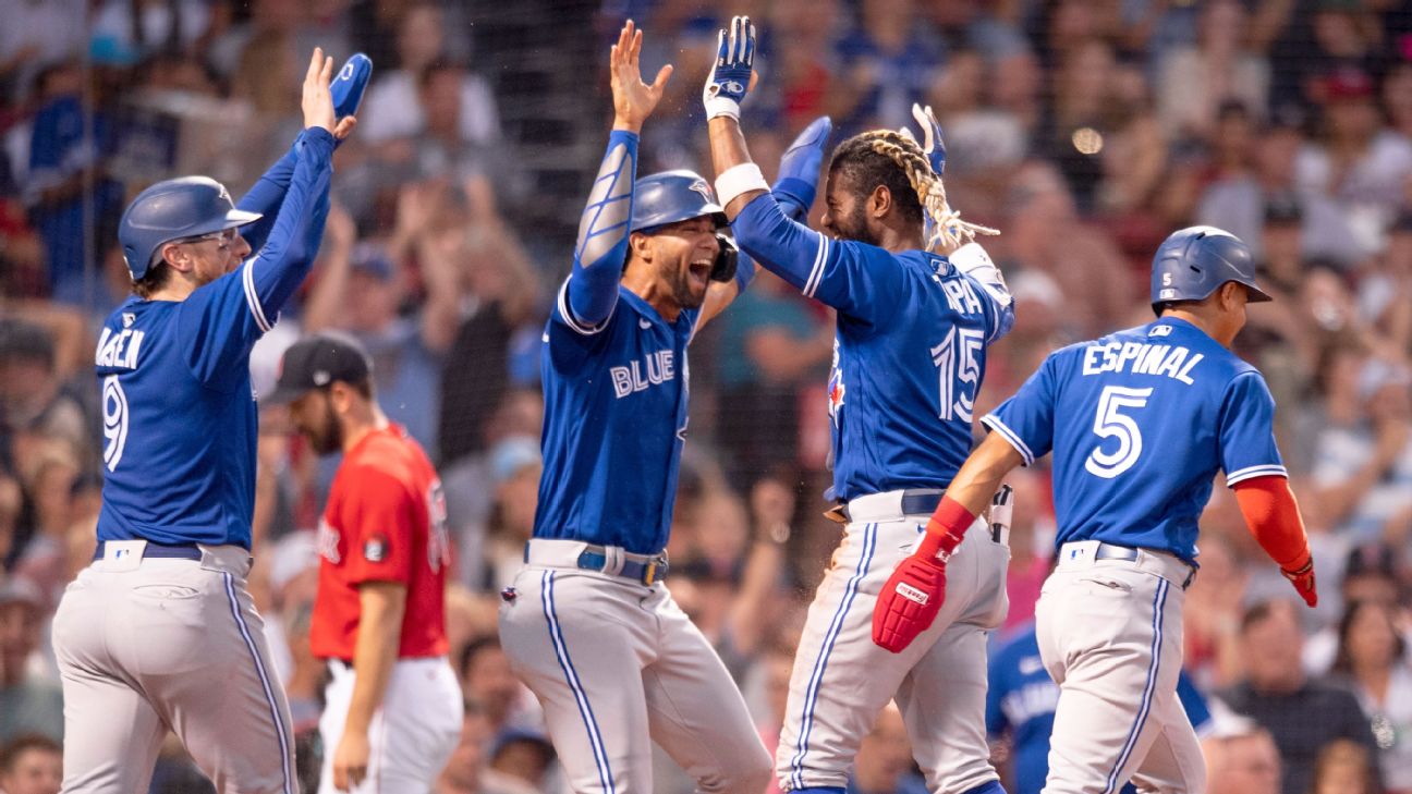 Tapia inside-the-park slam lifts Blue Jays over Red Sox 28-5