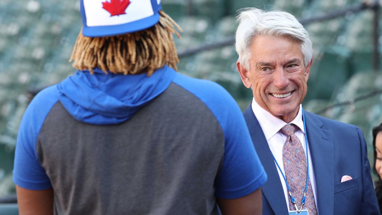 Broadcaster Buck Martinez, 73, returns to Toronto Blue Jays' booth after  cancer treatment - ESPN