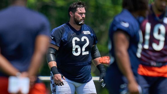 Bears center Lucas Patrick suffers hand injury, 'no timetable' on his return