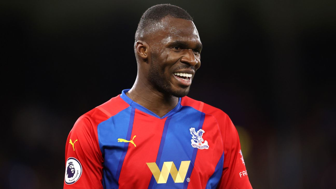 Wayne Rooney S D C United Signs Ex Liverpool Striker Christian Benteke From Crystal Palace