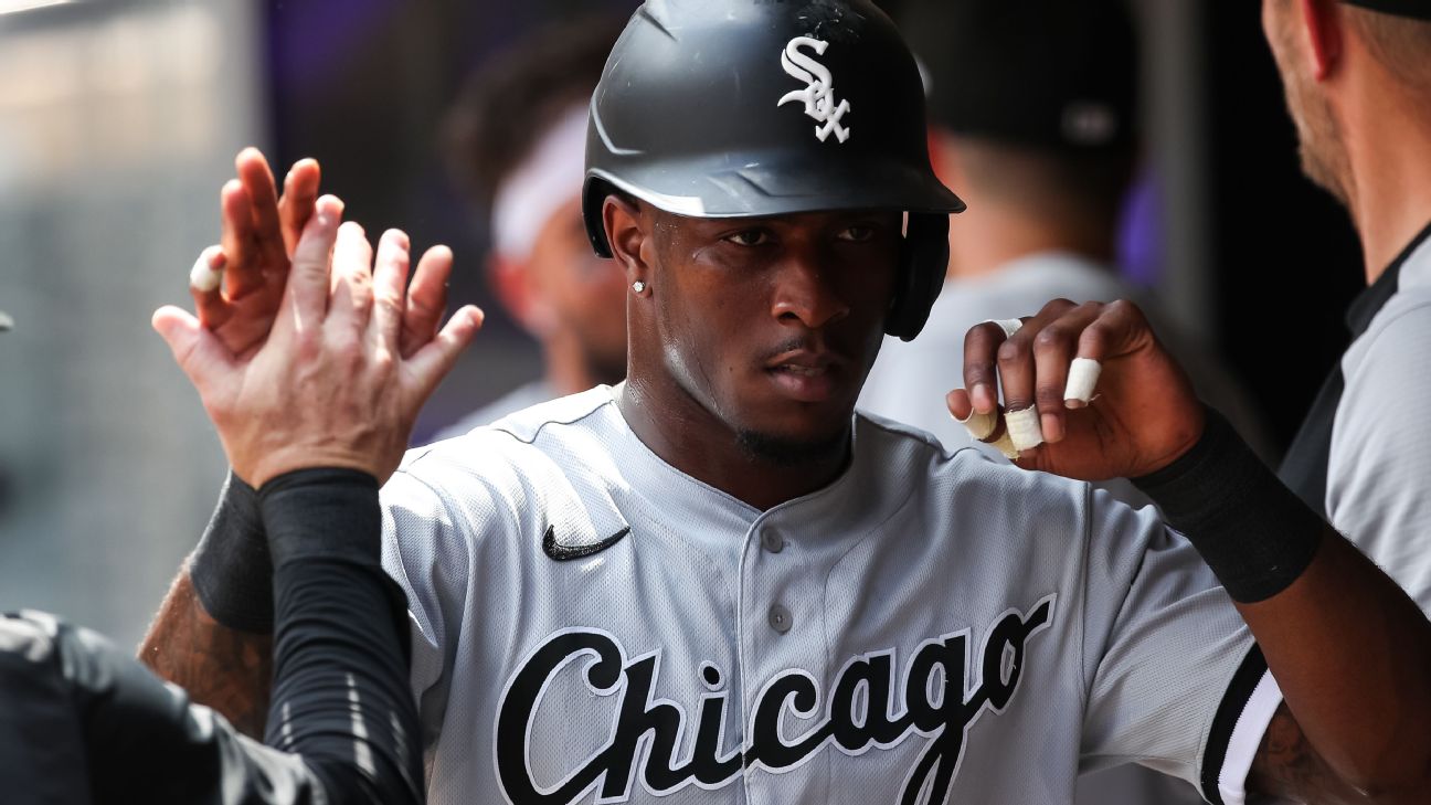 Tim Anderson: Chicago White Sox exercise club option on SS