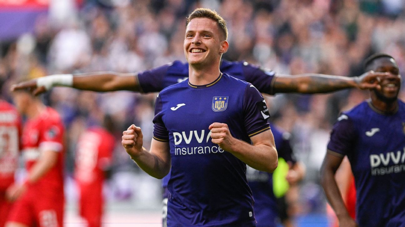 Transfer Talk: Man City close in on Anderlecht's Gomez