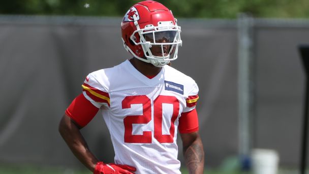 Best of Monday at NFL training camps: Justin Reid takes reps at kicker, Patriots and Panthers prep for joint practices