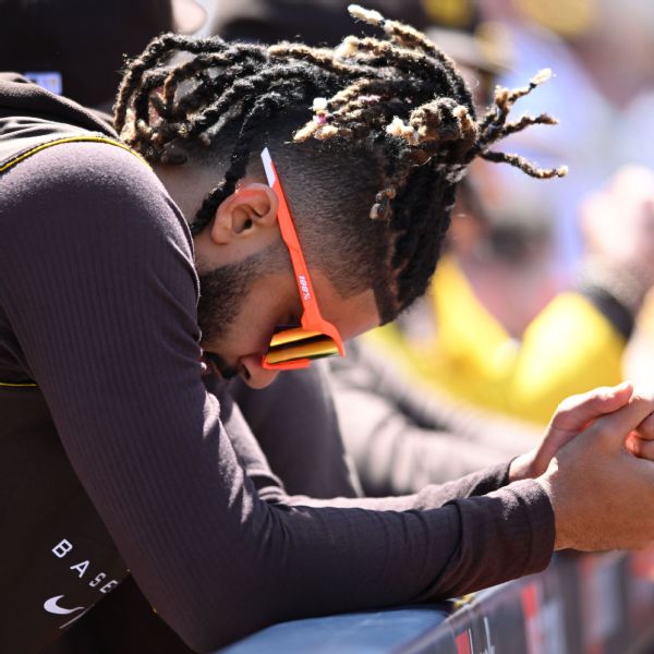 Padres pull plug on Tatis bobblehead giveaway