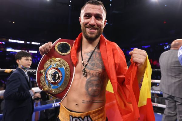 Lomachenko, Ortiz agree to fall fight, sources say