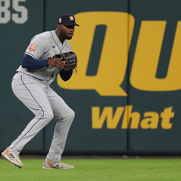 Astros' Alvarez exits due to shortness of breath