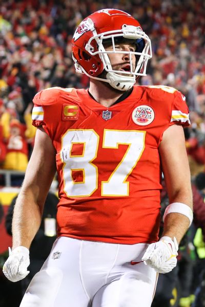 Travis Kelce Gives Epic Nod To Veterans During Chiefs' Super Bowl