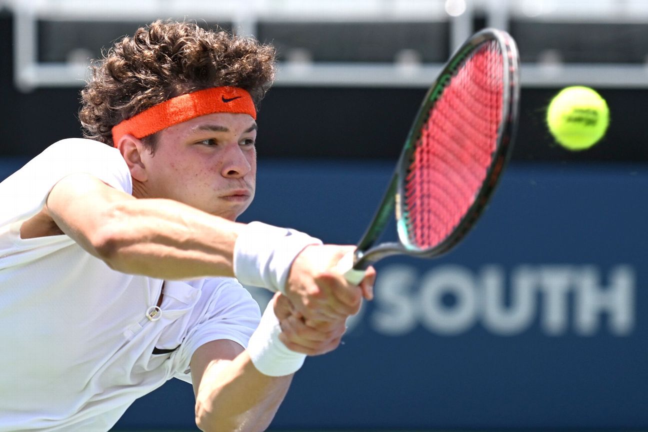 NCAA champ turns pro, accepts US Open invite