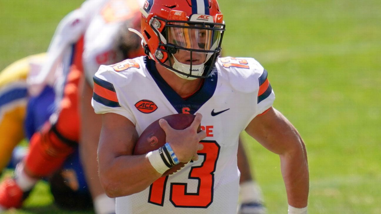 New England Patriots should go after former Illinois football QB Tommy  DeVito