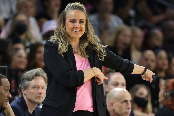 Aces' Hammon named WNBA Coach of the Year thumbnail