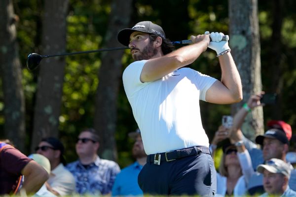 Wolff gets ace, tied for lead at LIV Boston event