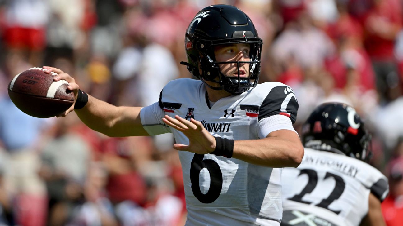 Cincinnati QB Ben Bryant out for season with foot injury, source