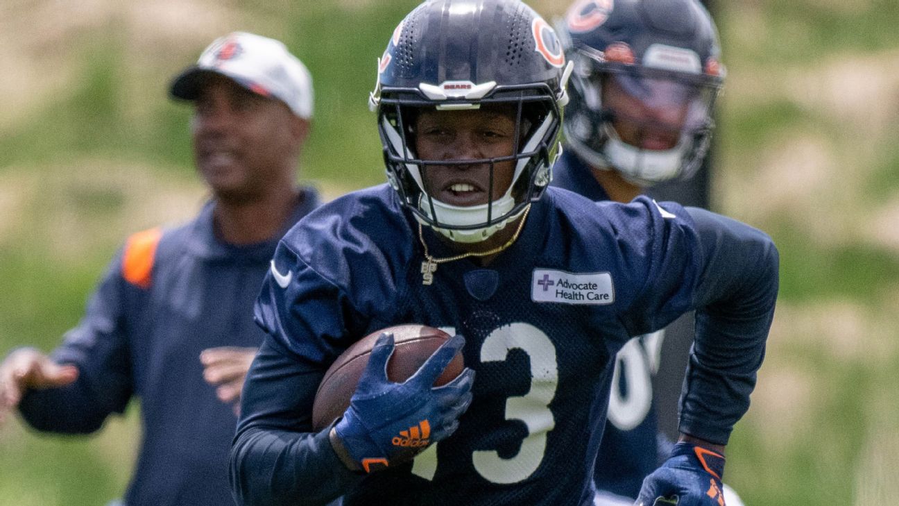 Getting healthy at right time, Chicago Bears practice with all