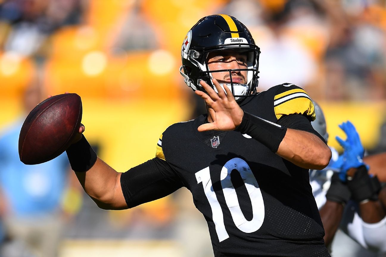 Steelers rookie Pickett replaces Trubisky at QB