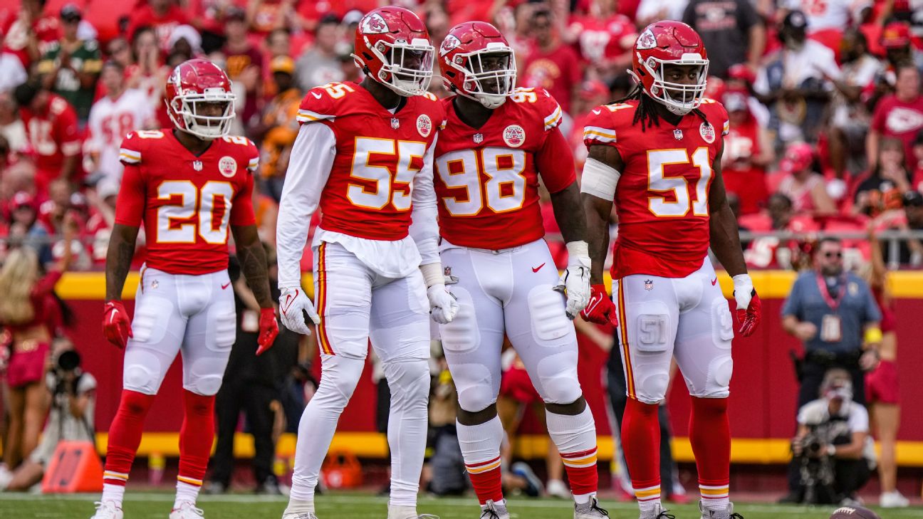 Kansas City Chiefs safety Bryan Cook (6) defends in the third quarter  during an NFL football