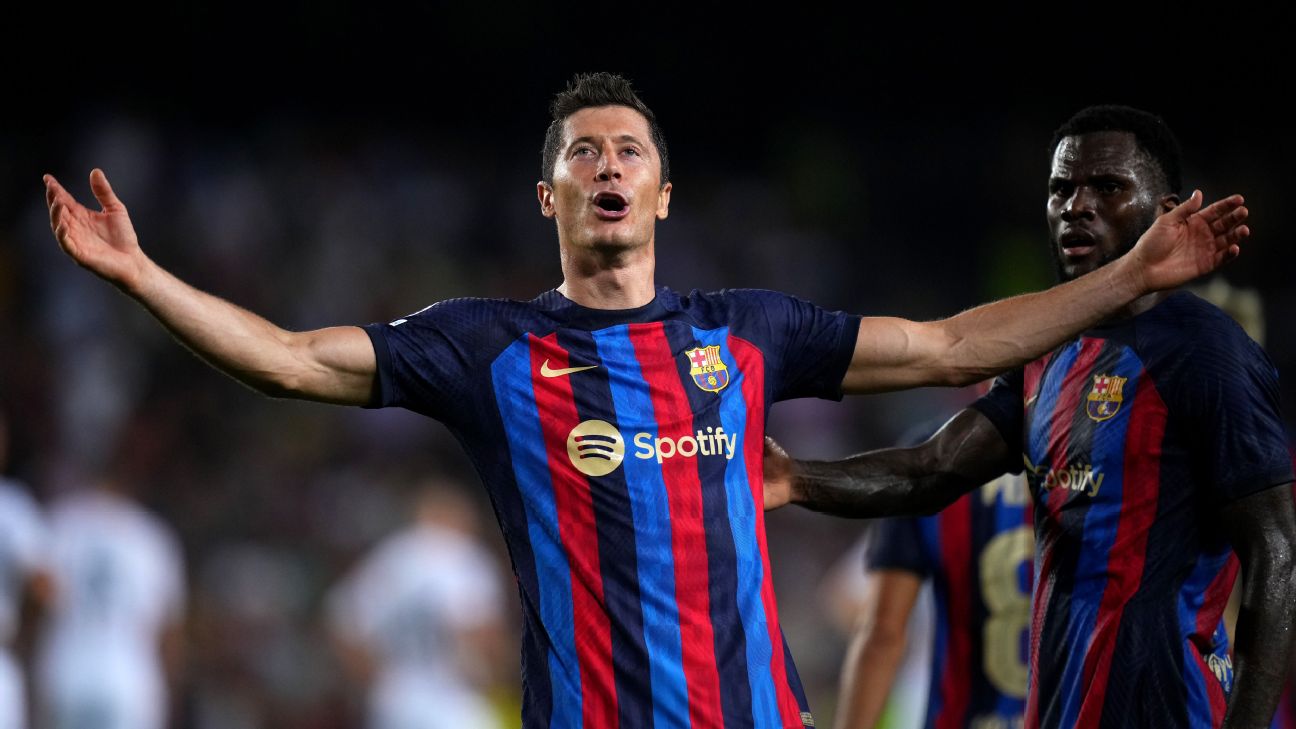 Lewandowski destrói com hat-trick, Barcelona atropela o Viktoria