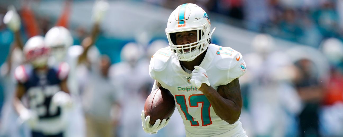 Miami Dolphins linebacker Melvin Ingram (6) during an NFL football game  against the Cincinnati Bengals on Thursday, September 29, 2022, in  Cincinnati. (AP Photo/Matt Patterson Stock Photo - Alamy