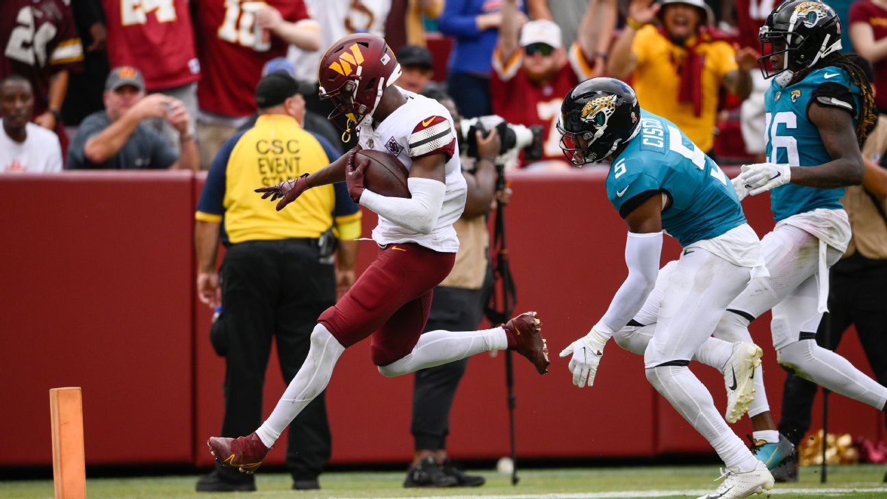 Cannonball! Terry McLaurin makes a wild catch from 133 yards out