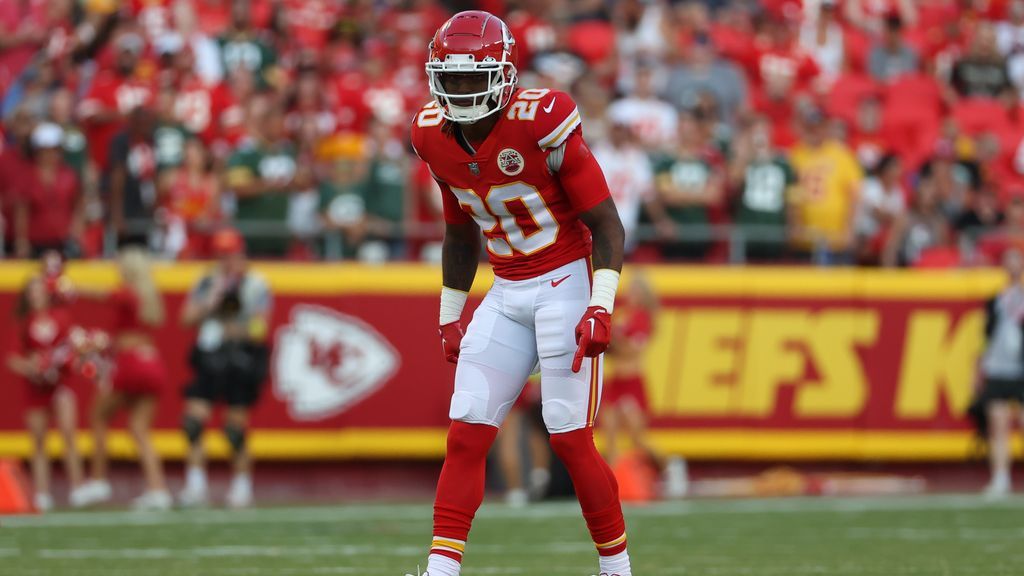 Chiefs S Justin Reid shines as emergency kicker during Week 1 win