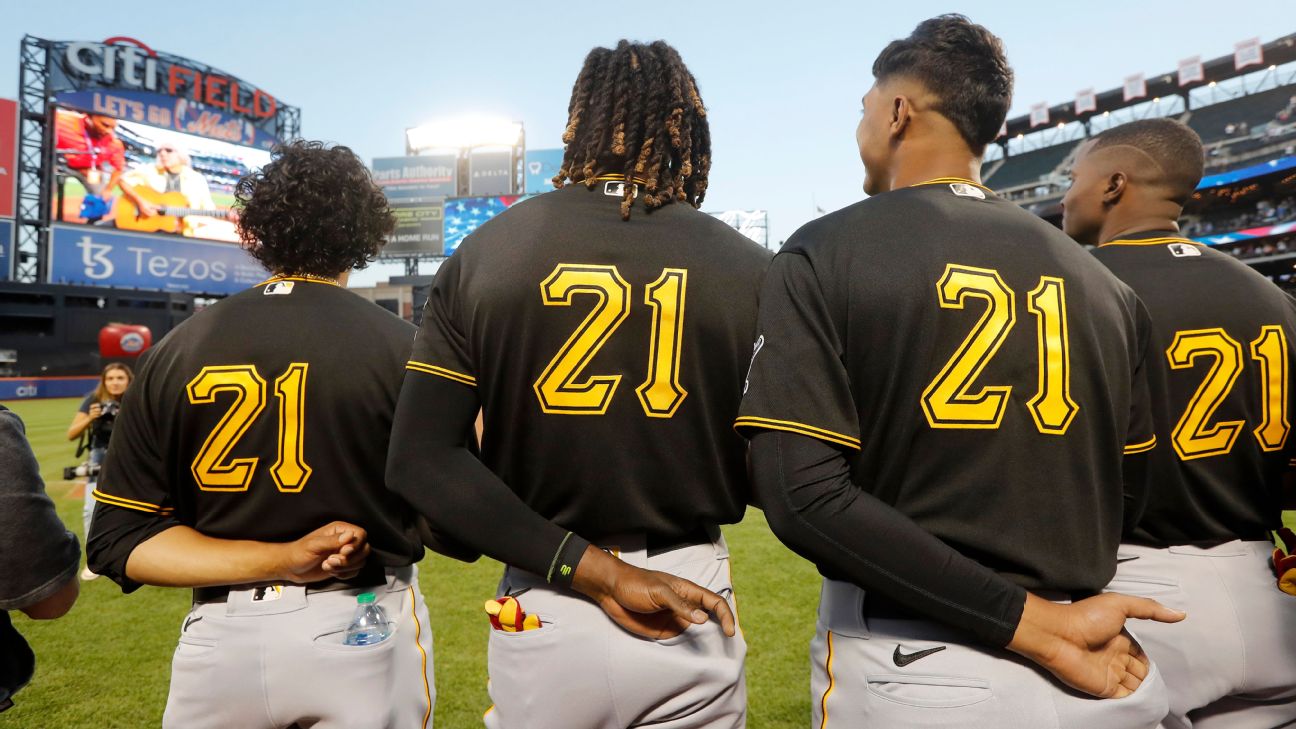 Major League Baseball marks Roberto Clemente Day with ceremony at