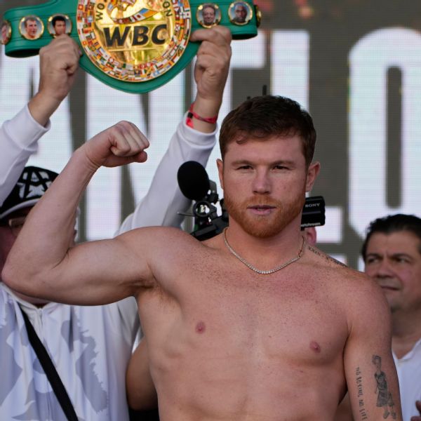 Betting split, but Canelo remains a heavy favorite