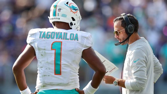 Highs and lows: Tua Tagovailoa, Dolphins' passing game put on a show