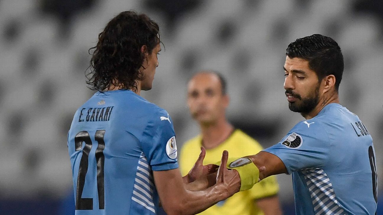 Do Suarez, Cavani work together? How about Nunez? Uruguay have big World Cup questions