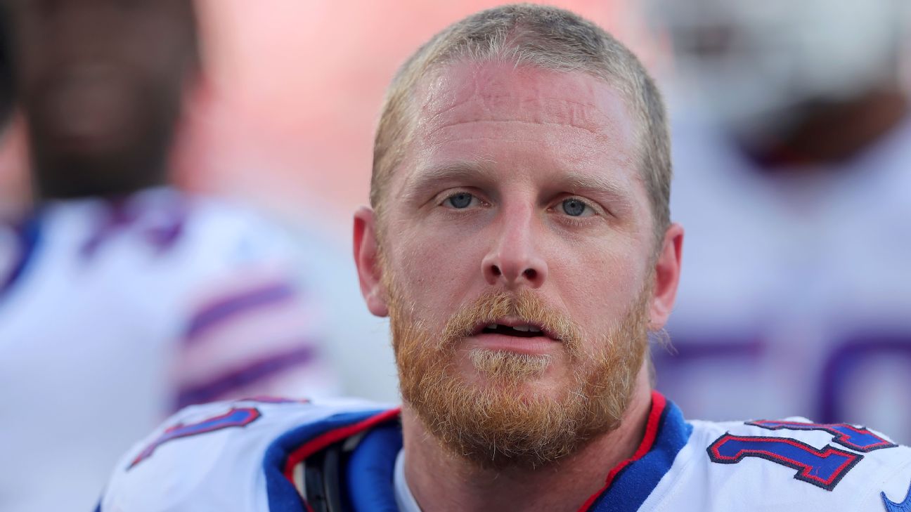 Cole Beasley returns to Bills after Buccaneers retirement