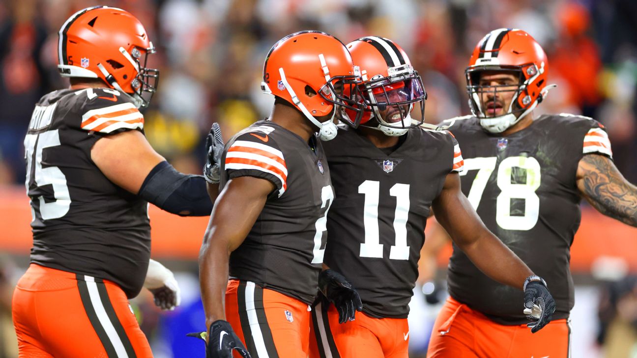 Cleveland Browns bounce back from embarrassing loss to beat rival Pittsburgh Steelers